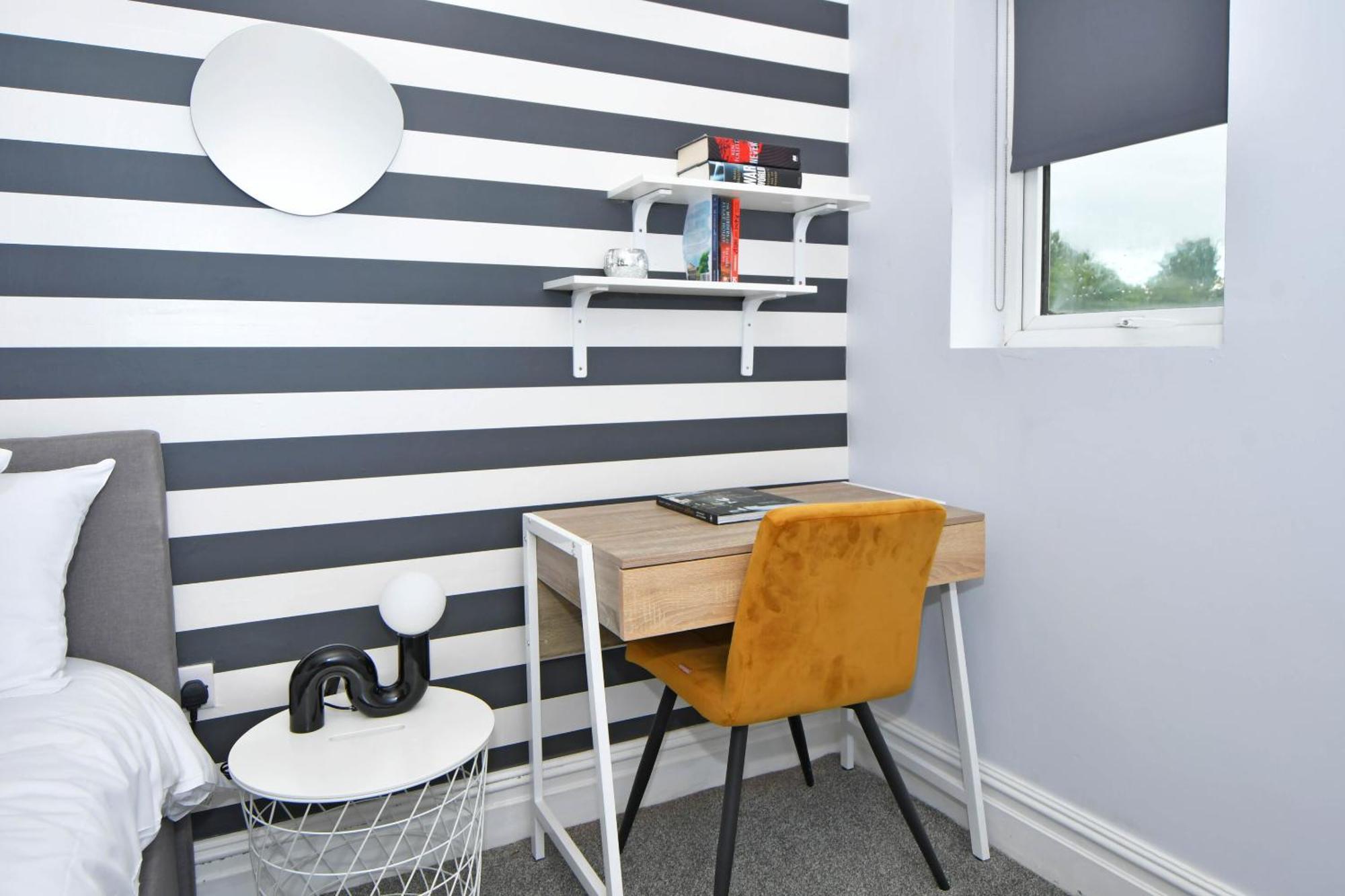 One Battison - Affordable Rooms, Suites & Studios In Stoke On Trent Exterior foto